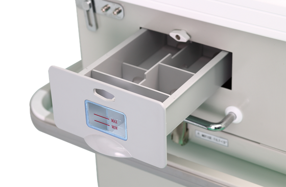 Professional Medical Infant Incubator Low Noise Humidity Adjustable Newborn Incubator for Hospital Use
